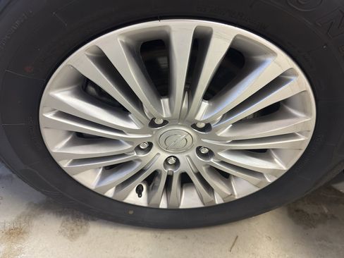 Used 2015 Chrysler Town & Country Touring-L w/ Driver Convenience Group image 29