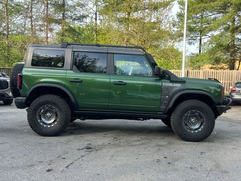 Used 2024 Ford Bronco Everglades AWD/4WD image 8