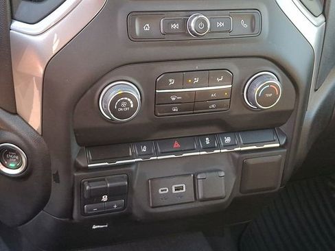 Used 2025 Chevrolet Silverado 2500 Custom AWD/4WD image 15