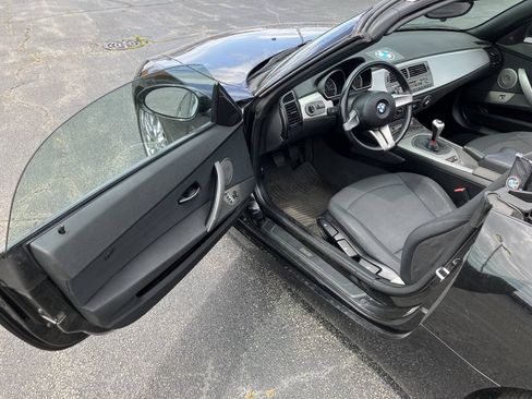 Used 2003 BMW Z4 2.5i RWD image 9