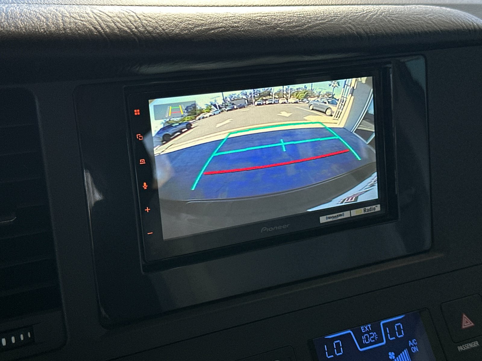 Used 2015 Toyota Sienna LE FWD image 18