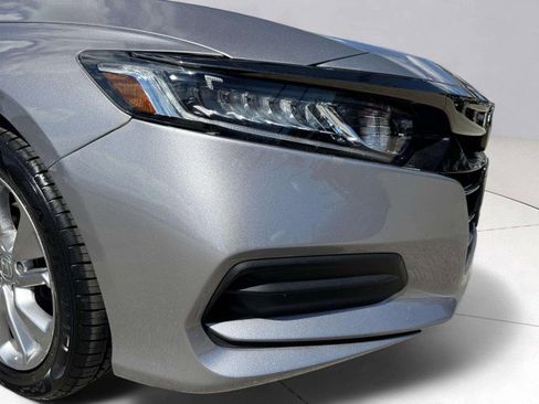 Used 2019 Honda Accord LX image 10