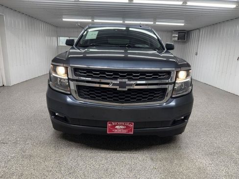 Used 2020 Chevrolet Suburban LT AWD/4WD image 3