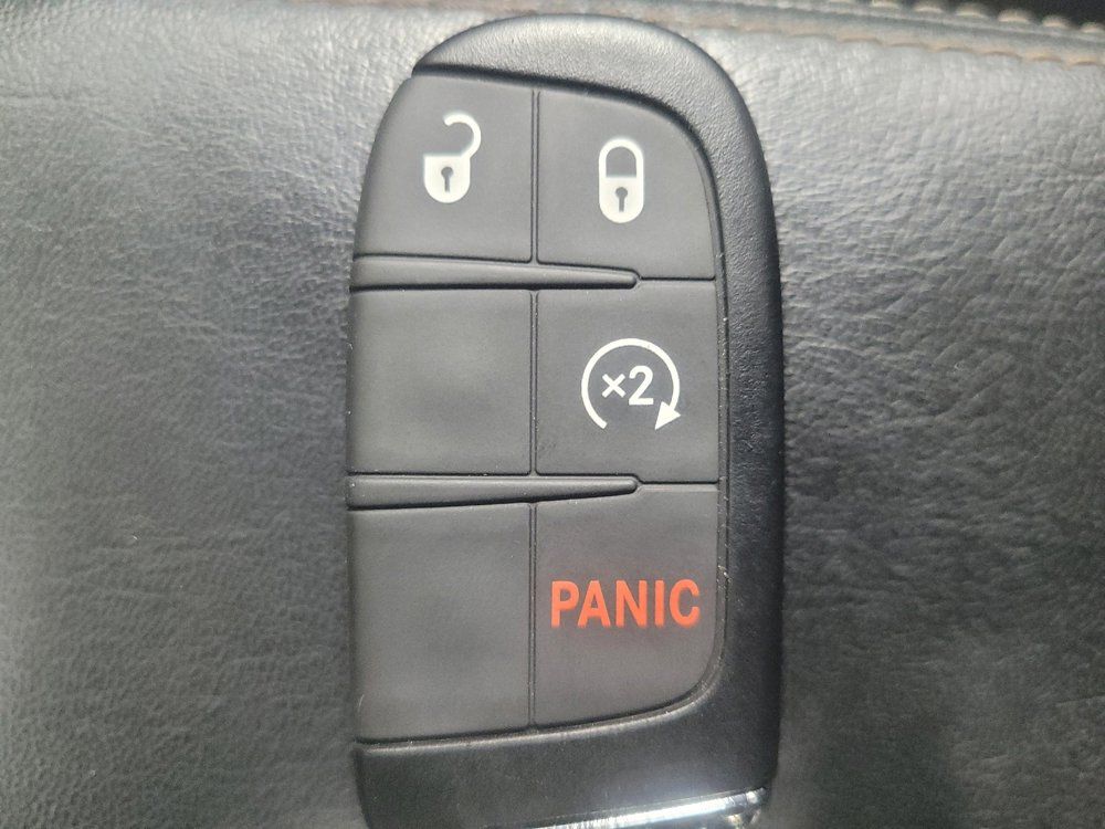 Used 2017 Jeep Compass Latitude w/ Popular Equipment Group AWD/4WD image 32