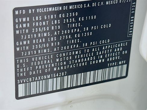 Used 2022 Volkswagen Tiguan SE R-Line FWD image 12