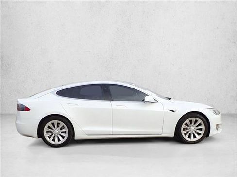 Used 2018 Tesla Model S 75D image 5
