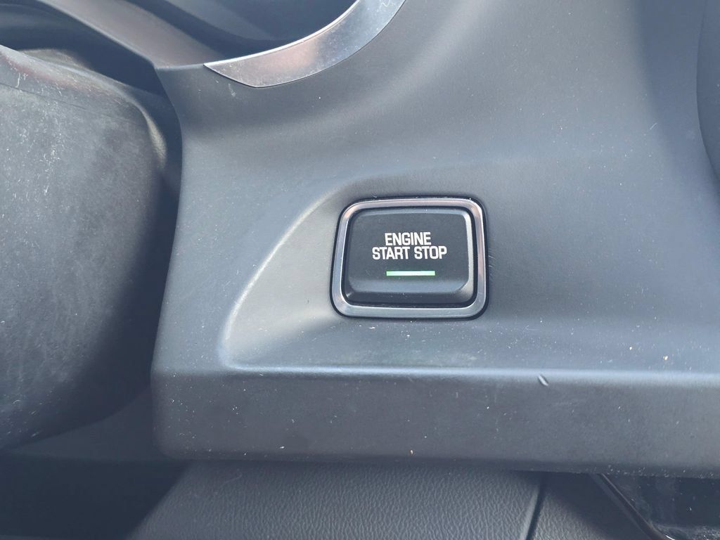 Used 2020 Chevrolet Camaro LT RWD image 19