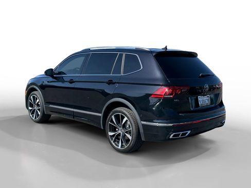 Certified 2024 Volkswagen Tiguan SEL R-Line AWD/4WD image 3