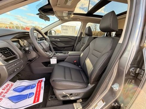 New 2026 Nissan Rogue SV image 13