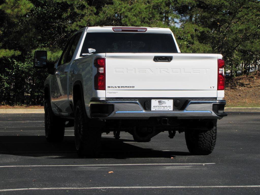 Used 2024 Chevrolet Silverado 2500 LT AWD/4WD image 11