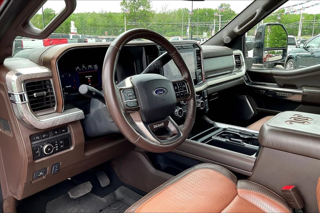 Used 2024 Ford F350 King Ranch w/ FX4 Off-Road Package AWD/4WD image 23