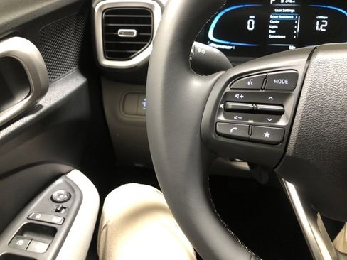 New 2026 Hyundai Venue SEL image 24