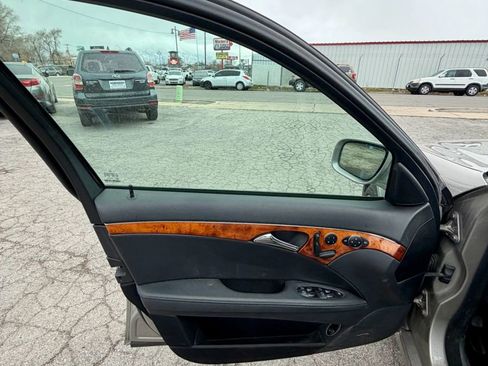 Used 2008 Mercedes-Benz E 350 E 350 4MATIC Wagon 4D image 25