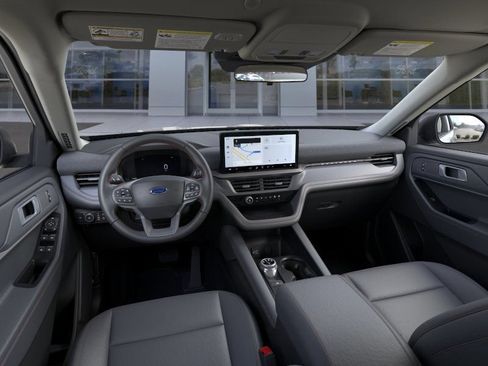 New 2026 Ford Explorer Active RWD image 9