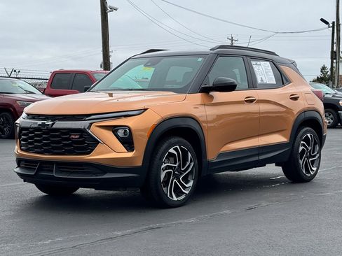 Used 2024 Chevrolet TrailBlazer RS image 3