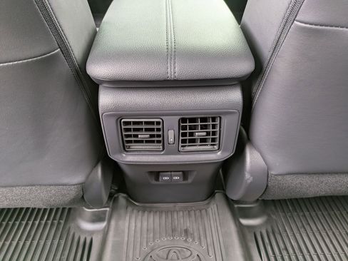 Used 2022 Toyota RAV4 XLE Premium image 20