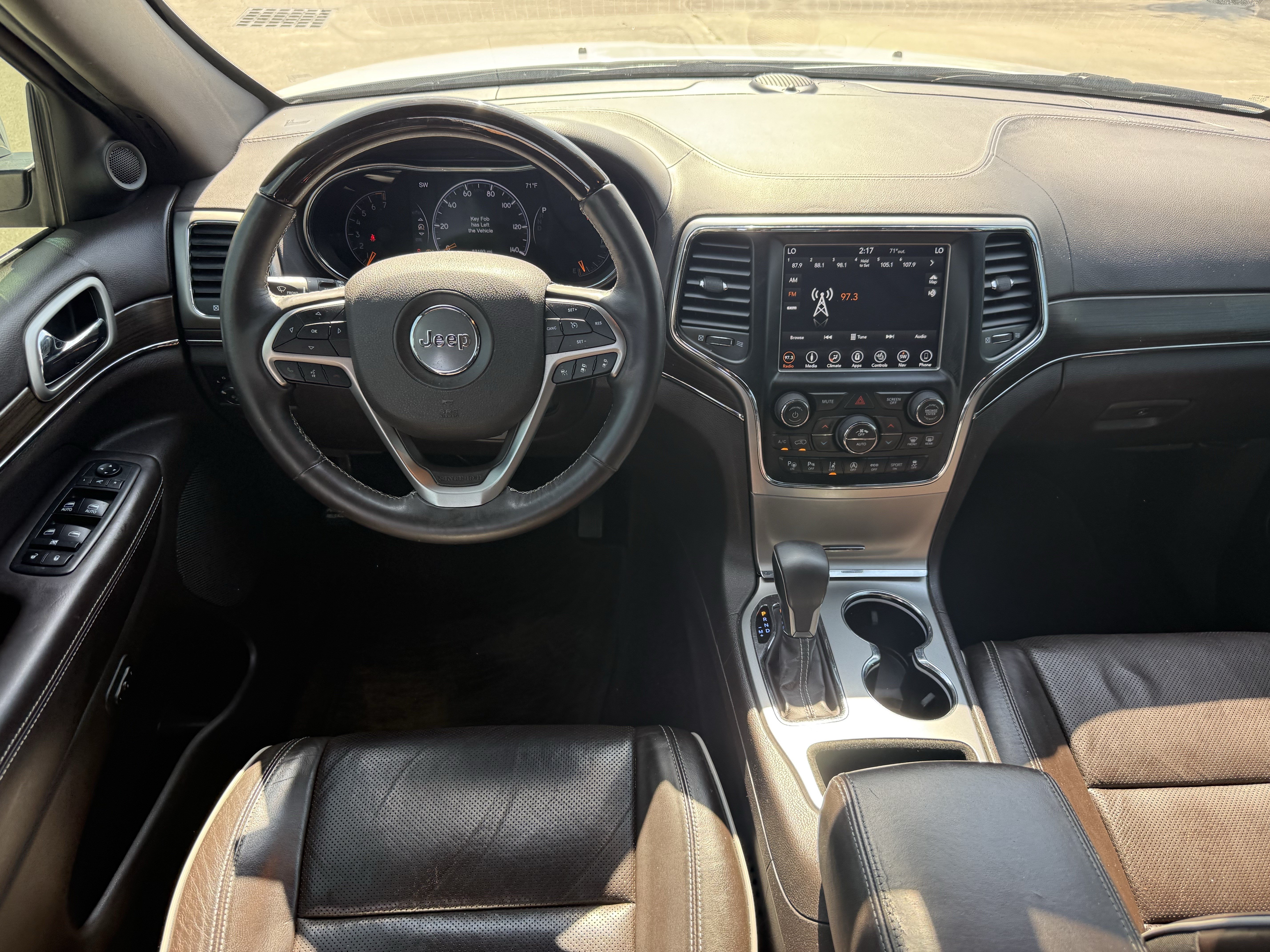 Used 2018 Jeep Grand Cherokee Overland RWD image 14