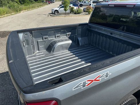 Used 2024 Chevrolet Silverado 1500 LT AWD/4WD image 6
