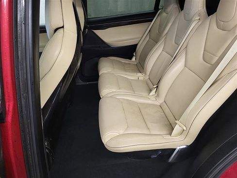 Used 2016 Tesla Model X 90D image 8