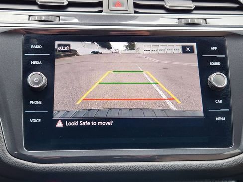 Certified 2024 Volkswagen Tiguan SE R-Line image 23