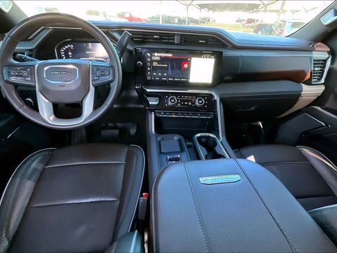 Used 2024 GMC Sierra 2500 Denali w/ Denali Reserve Package image 15
