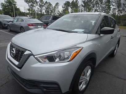 Used 2020 Nissan Kicks S