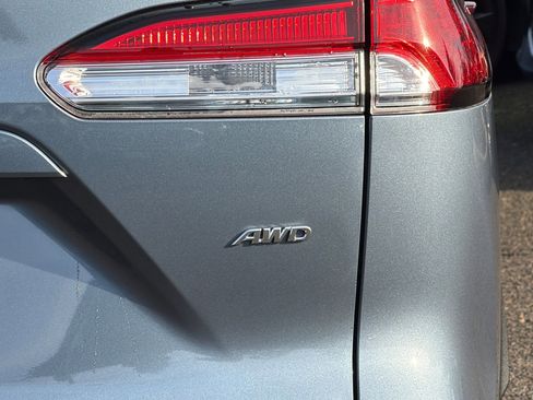 Certified 2025 Toyota Corolla Cross L image 26