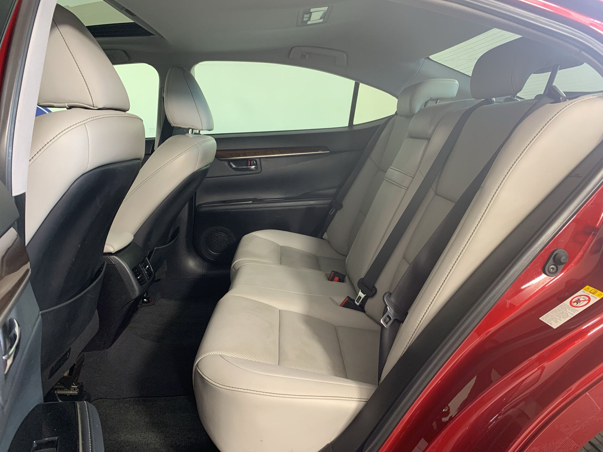 Used 2018 Lexus ES 350 w/ Premier Package FWD image 32