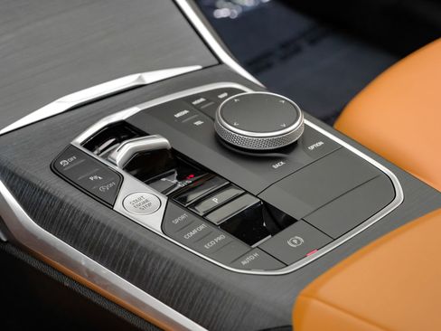 Used 2025 BMW 330i xDrive Sedan w/ M Sport Package image 29