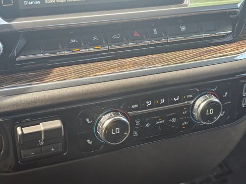 Certified 2024 GMC Sierra 1500 Elevation AWD/4WD image 35
