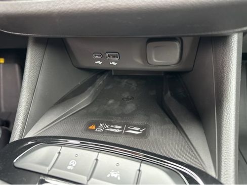 New 2026 Buick Envista Sport Touring w/ Convenience I Package FWD image 21