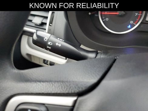 Used 2018 Subaru Forester 2.5i Premium w/ All-Weather Package image 19