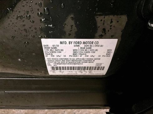 Certified 2022 Ford Explorer XLT w/ Equipment Group 202A AWD/4WD image 34