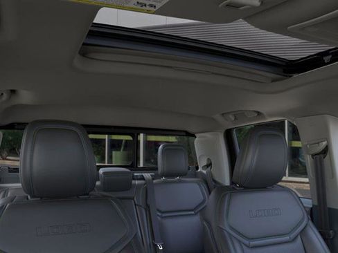 New 2025 Ford Maverick Lobo image 36