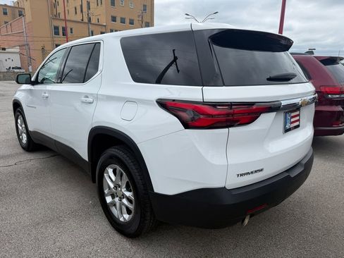 Used 2022 Chevrolet Traverse LS FWD image 22