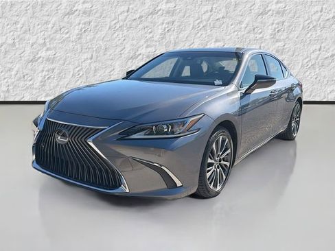 Used 2019 Lexus ES 300h w/ Premium Package image 7