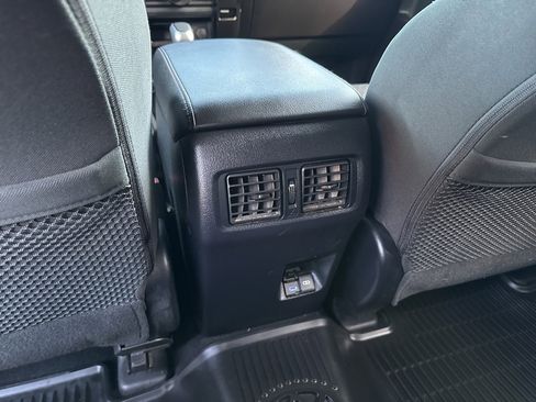 Used 2023 Toyota 4Runner TRD Off-Road image 37