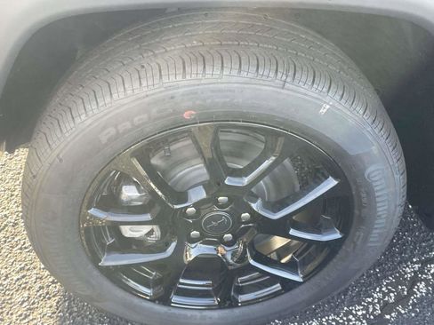 New 2026 Jeep Compass Latitude image 8