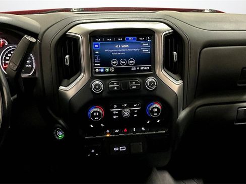 Used 2019 Chevrolet Silverado 1500 LT Trail Boss image 10