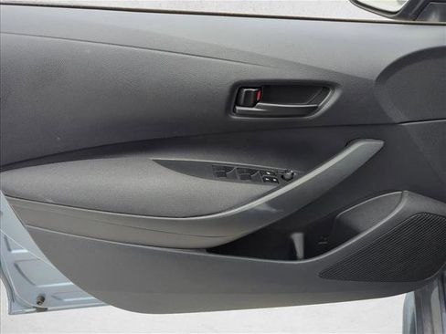 Used 2023 Toyota Corolla LE image 7