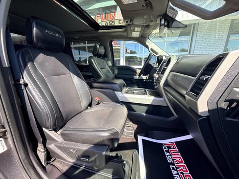 Used 2018 Ford F250 Lariat w/ Lariat Ultimate Package image 39