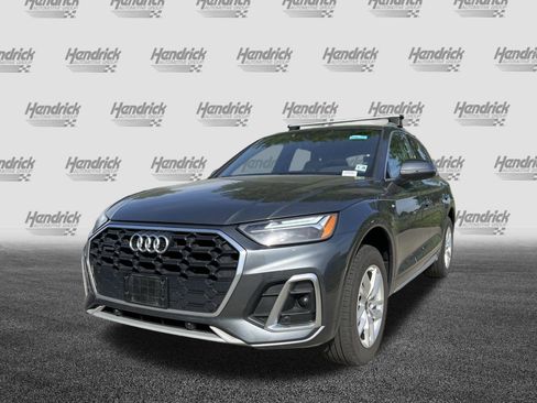 Used 2023 Audi Q5 2.0T Premium w/ Convenience Package image 6