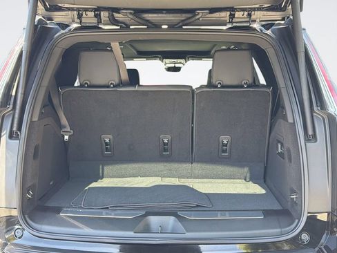 Certified 2026 Cadillac Escalade Luxury RWD image 30