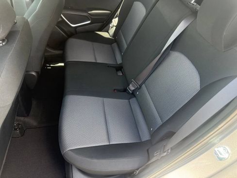 Used 2025 Kia Soul LX w/ LX Technology Package FWD image 36