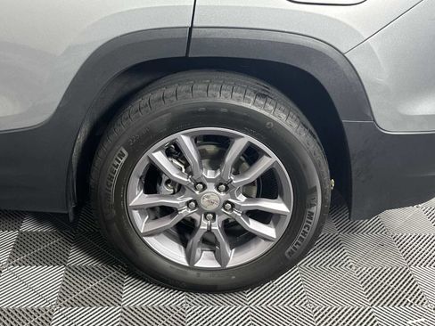 Used 2023 GMC Terrain SLT image 44