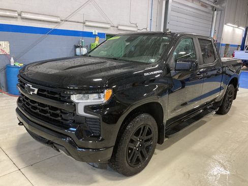 Used 2023 Chevrolet Silverado 1500 RST AWD/4WD image 3