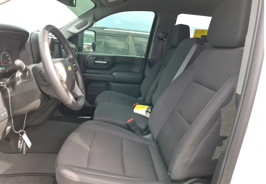 Used 2025 Chevrolet Silverado 3500 W/T RWD image 7