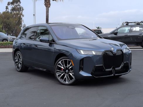 Used 2026 BMW iX xDrive45 w/ M Sport Package image 2