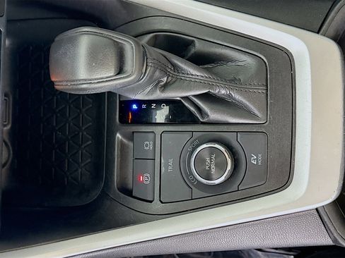 Used 2023 Toyota RAV4 XLE w/ XLE Grade Weather Package image 20