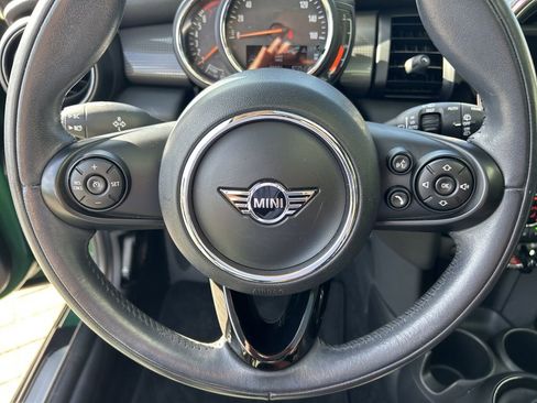 Used 2020 MINI Cooper 2-Door Hardtop image 24